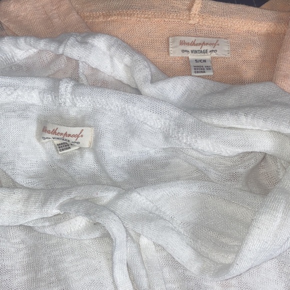 Weatherproof Vintage light weight w|Hood - Picture 3 of 3